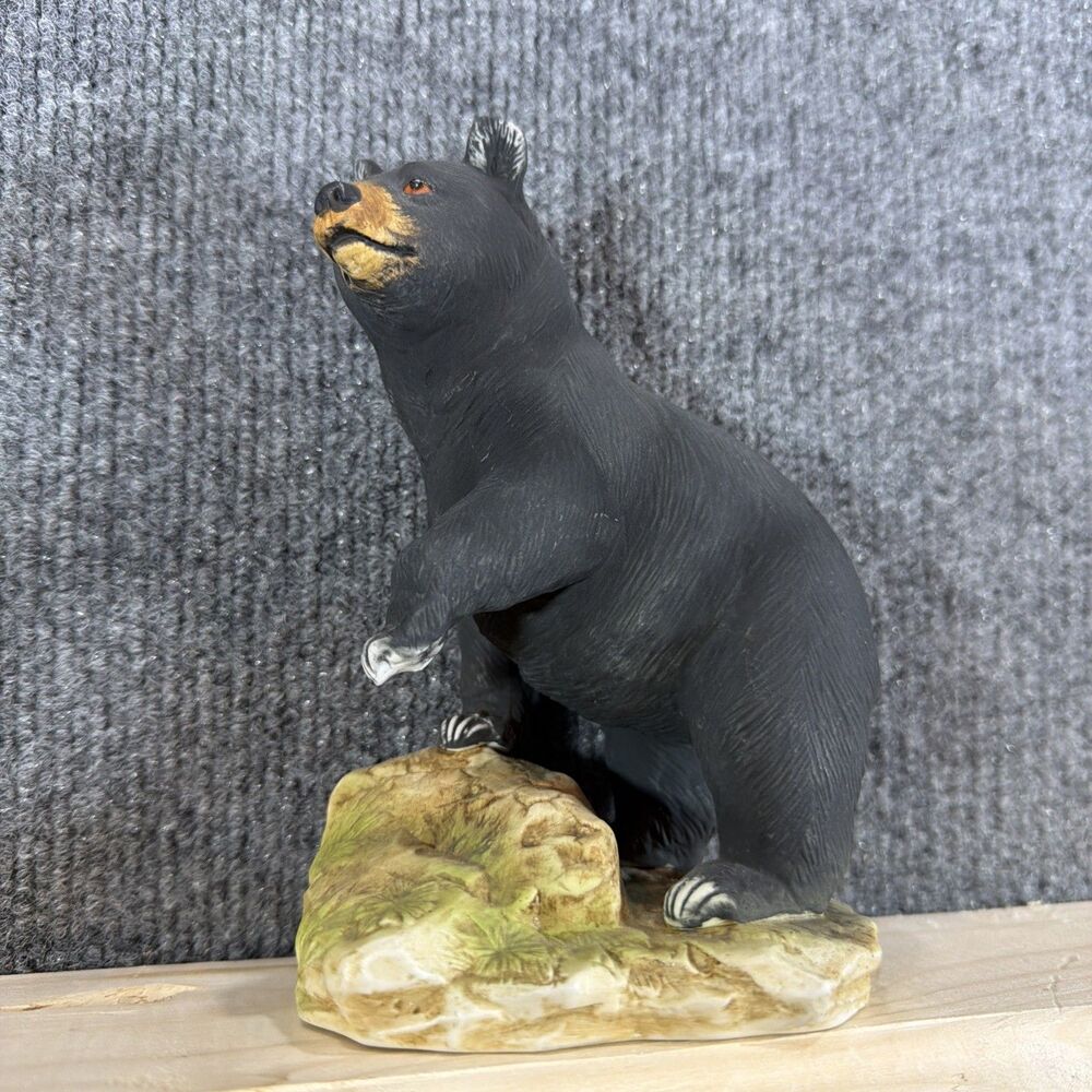 Vintage Lefton Black Bear Figurine KW789, Hand Painted Made In Japan